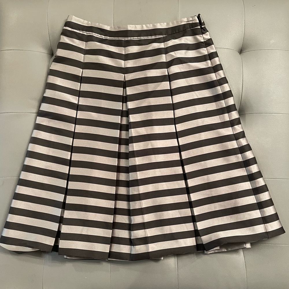 NEW Halogen Nordstrom Blk & Grey Stripe A-Line Pleated Skirt S-10 -Zip Side